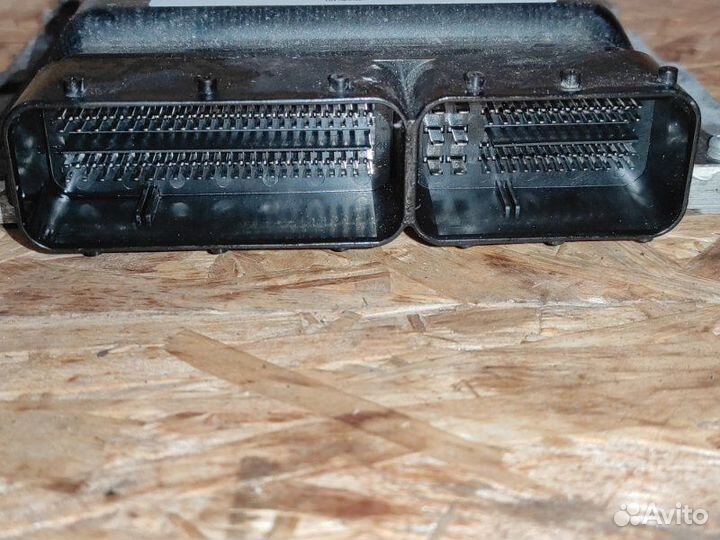 Блок управления двигателем Nissan Navara D40 YD25