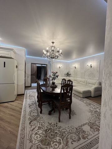 2-к. квартира, 73 м², 6/16 эт.