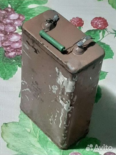Конденсатор со времён СССР кбг-мн