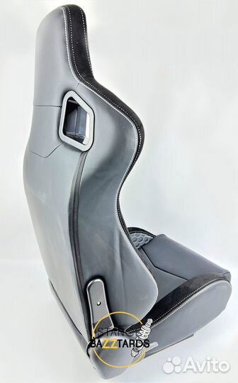 Сиденье спортивное полуковш Recaro кожа, узор соты