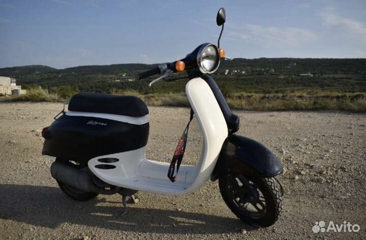 Стильный ретро-скутер Honda Giorno AF24