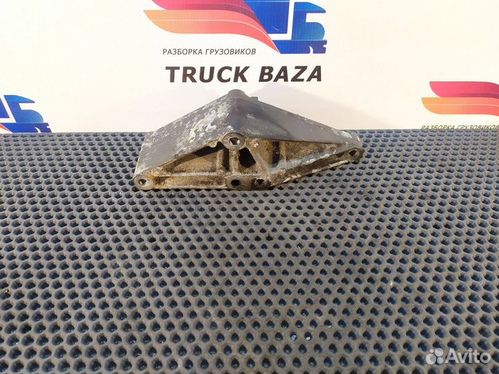 1653294 Кронштейн патрубка интеркулера Daf XF105