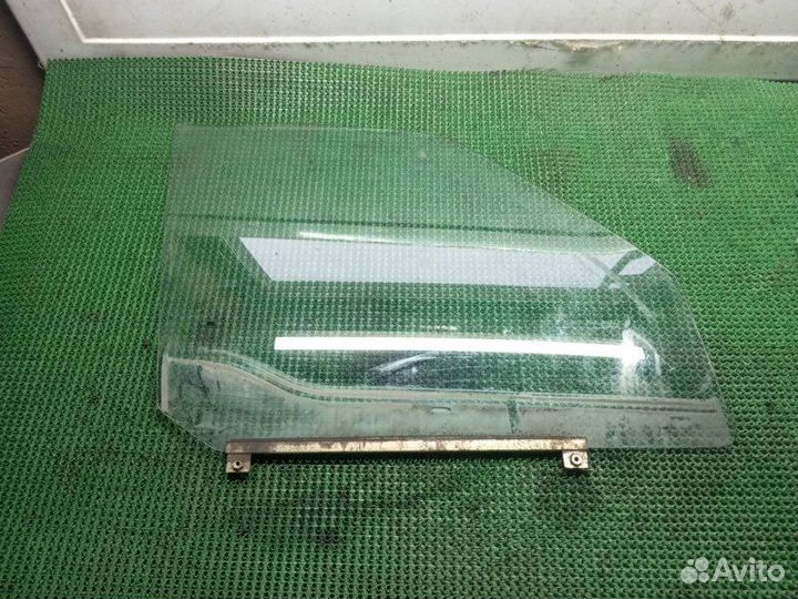 Стекло двери переднее правое Ssangyong Musso