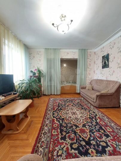 2-к. квартира, 72 м², 3/4 эт.
