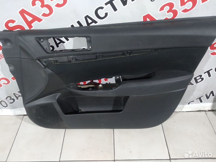 Обшивка карта двери Субару оутбэк легаси б 14