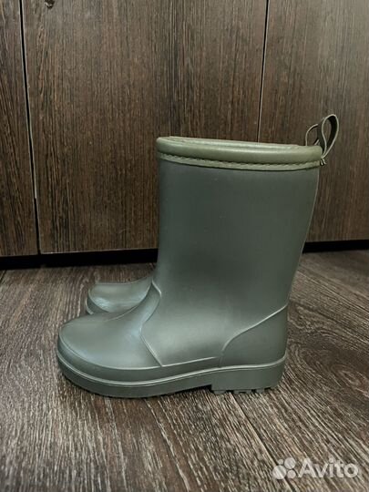 Резиновые сапоги