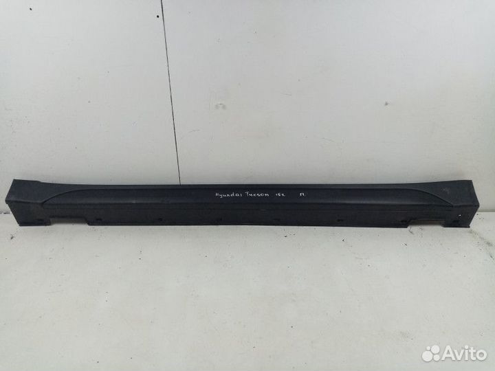Накладка на порог наружная правая Hyundai Tucson 3