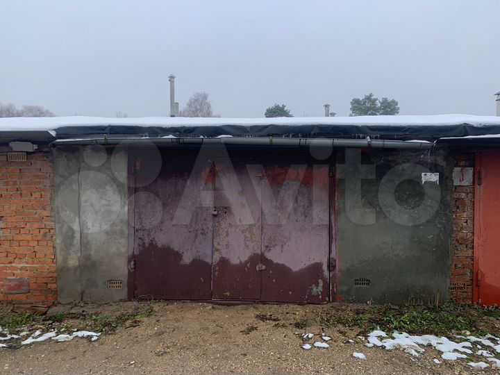 Гараж, > 30 м²