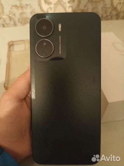 Телефон vivo y16