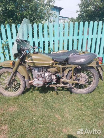 Продам мотоцикл Урал