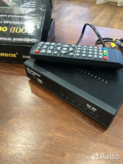 Цифровая тв приставка Openbox 20 каналов