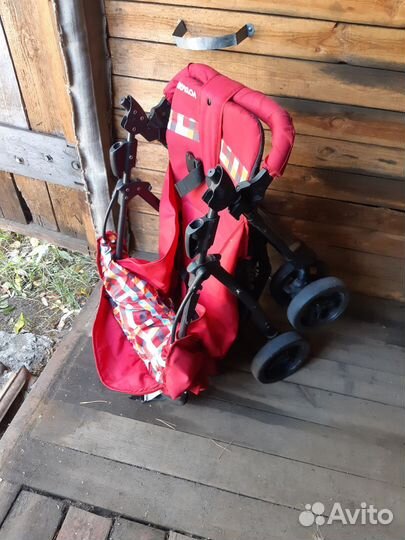 Прогулочная коляска