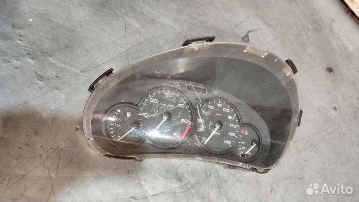 Панель приборов (щиток) Peugeot 206 2001