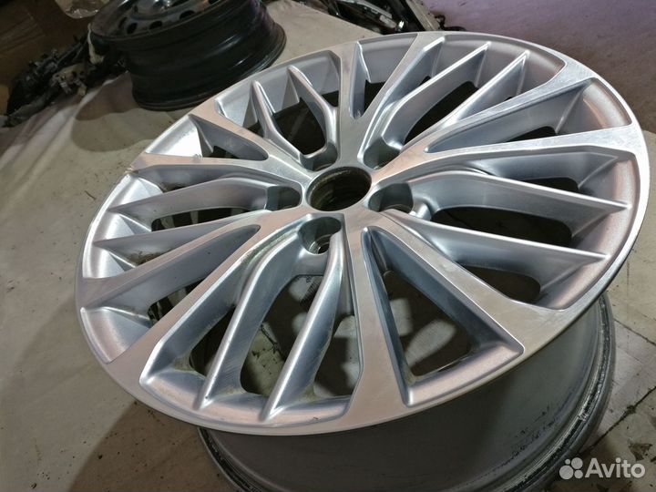 Toyota Camry V70 Диск Колесный R18 Бу оригинал