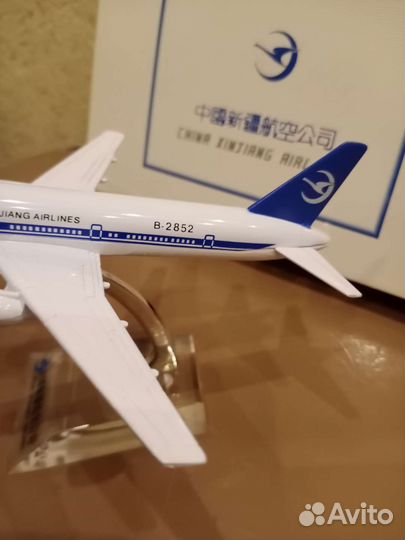 Макет самолёта. Китайские авиалинии