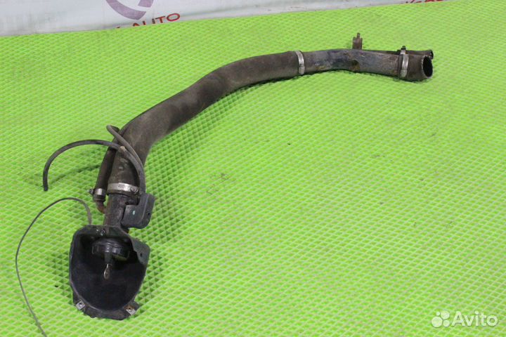 Горловина топливного бака Cadillac Escalade GMT800