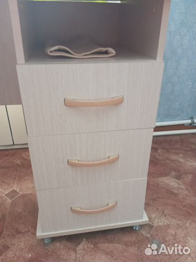 Компьютерный угловой стол