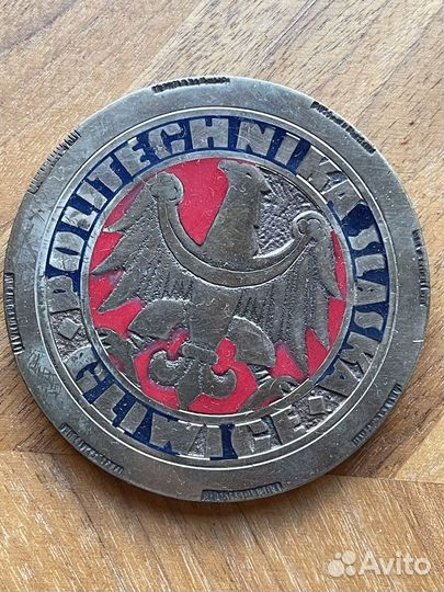 Редкие настольные медали университетов мира