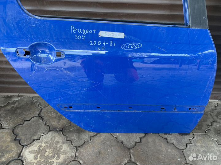 Задняя правая дверь Peugeot 307 2004-2008
