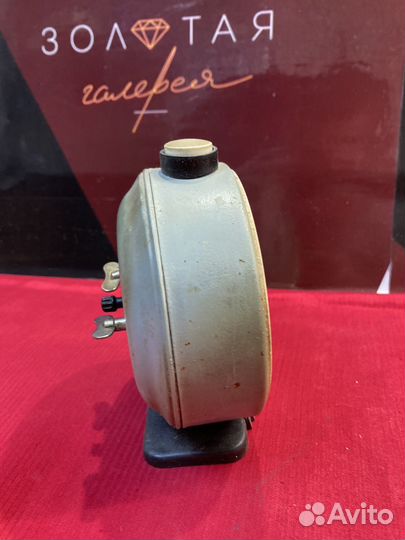 Будильник Янтарь СССР