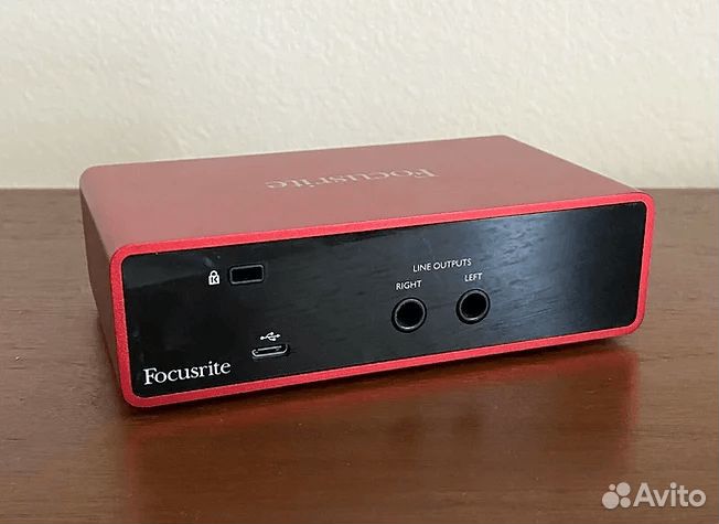 Внешняя звуковая карта Focusrite Scarlett Solo 3rd