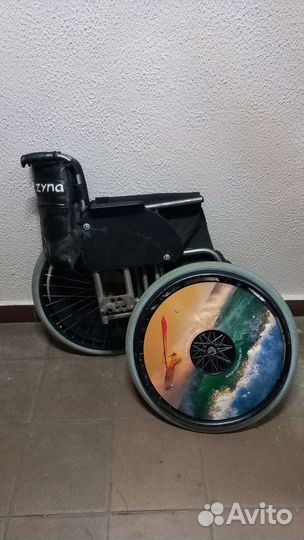 Инвалидное кресло-коляска активного типа из титана