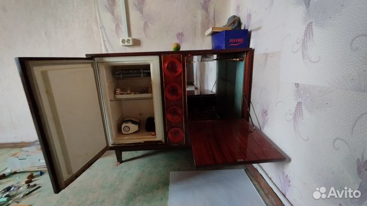 Мини барный холодильник