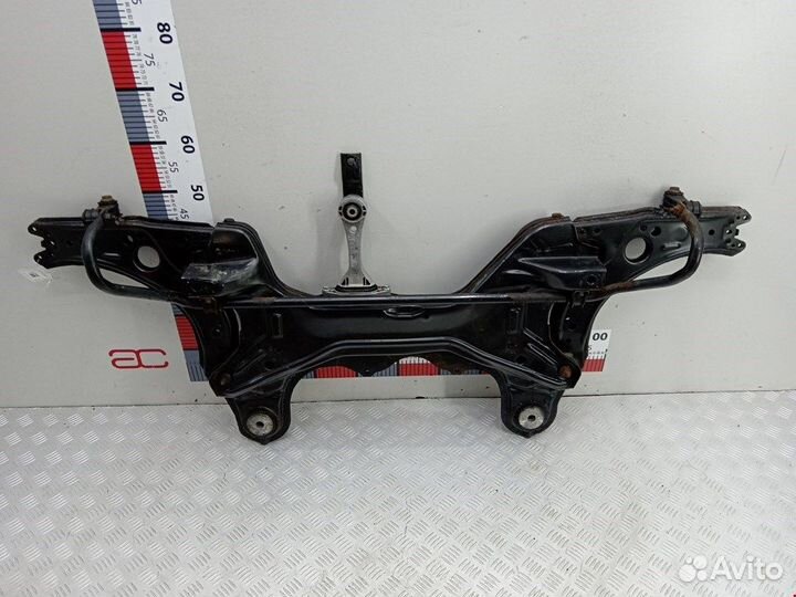 Балка для Volkswagen Golf 4