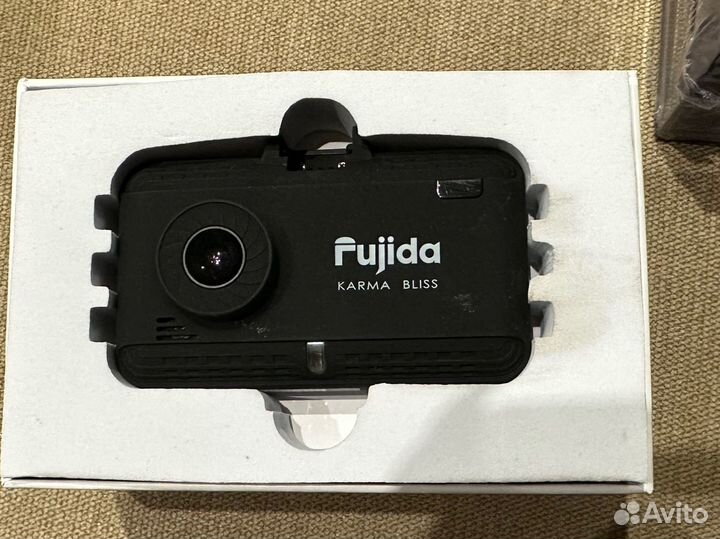 Fujida karma bliss wifi gps. Ujida Karma Bliss.