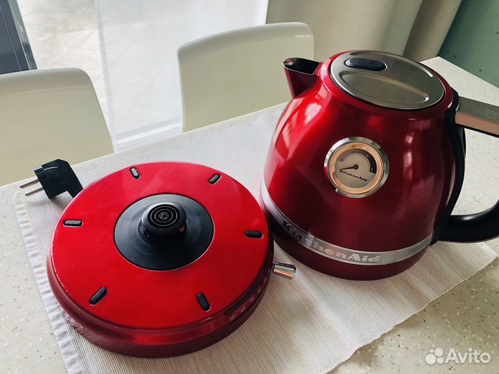 Чайник электрический Kitchenaid красный