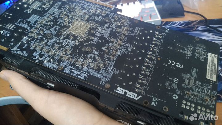 Asus Radeon HD 7950