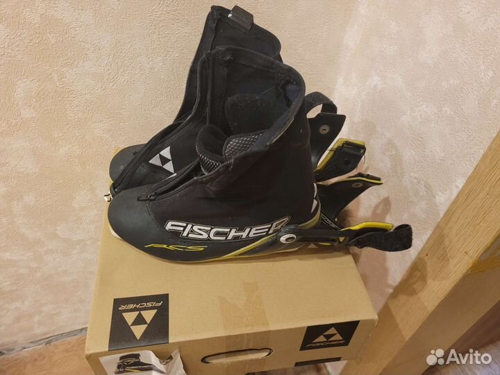 Лыжные ботинки fischer