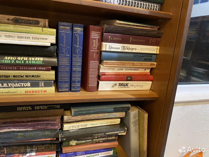 Художественные книги, техничка, война, науч. поп