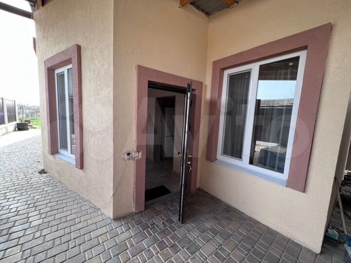 Дом 183 м² на участке 8 сот.