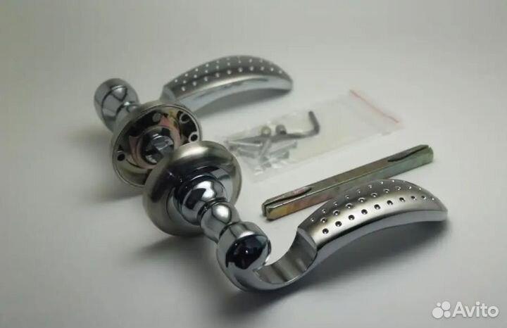 Ручка для межкомнатной двери новая