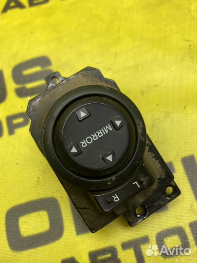 Блок управления зеркалами Kia Rio 3