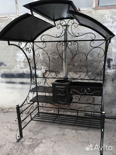 Мангал с крышей