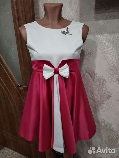 Платье для девочки 140