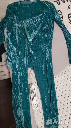 Спортивный костюм женский