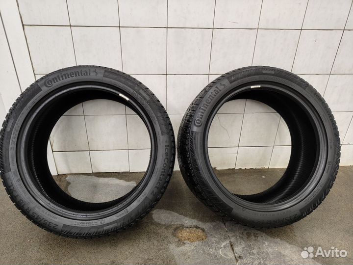 Continental IceContact 2 2.25/4.5 R18 и 2.25/4.5 R18 45M