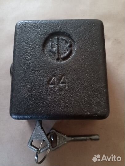 Замок гаражный навесной