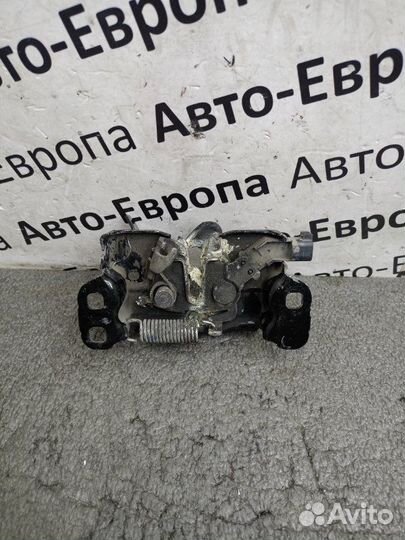 Замок капота Jeep Grand Cherokee WK2 2016