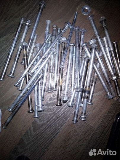 Оси задних колес велосипедов