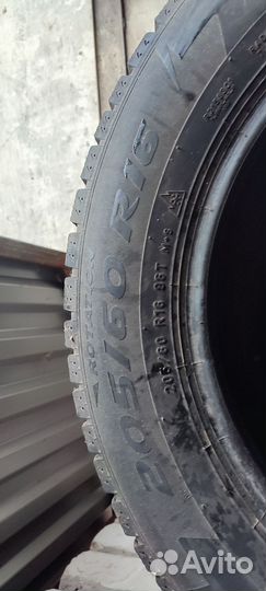 Pirelli Ice Zero 205/60 R16
