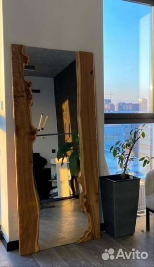 Зеркало из массива Карагача