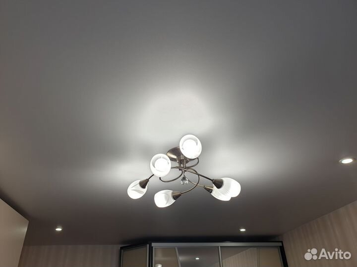 Люстра потолочная бу