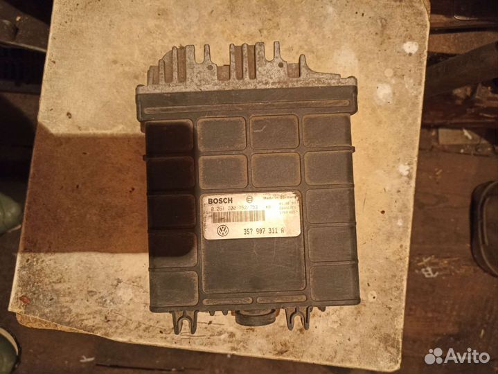 Эбу, VAG Passat B 3 блок управления двс, мозги