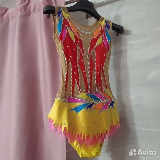 Костюм для художественной гимнастики