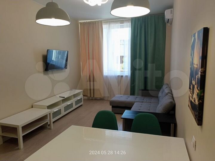 2-к. квартира, 55 м², 1/16 эт.