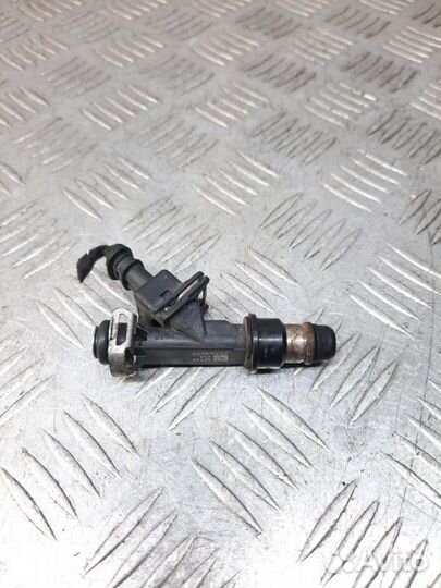 Форсунка Opel Zafira минивэн 1.6 Z16XEP 2006